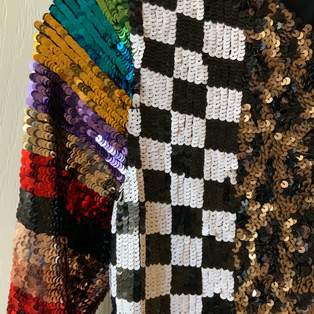 ALICE + OLIVIA JAE MULTI SEQUIN KEYHOLE MINI DRESS - Picture 16 of 16